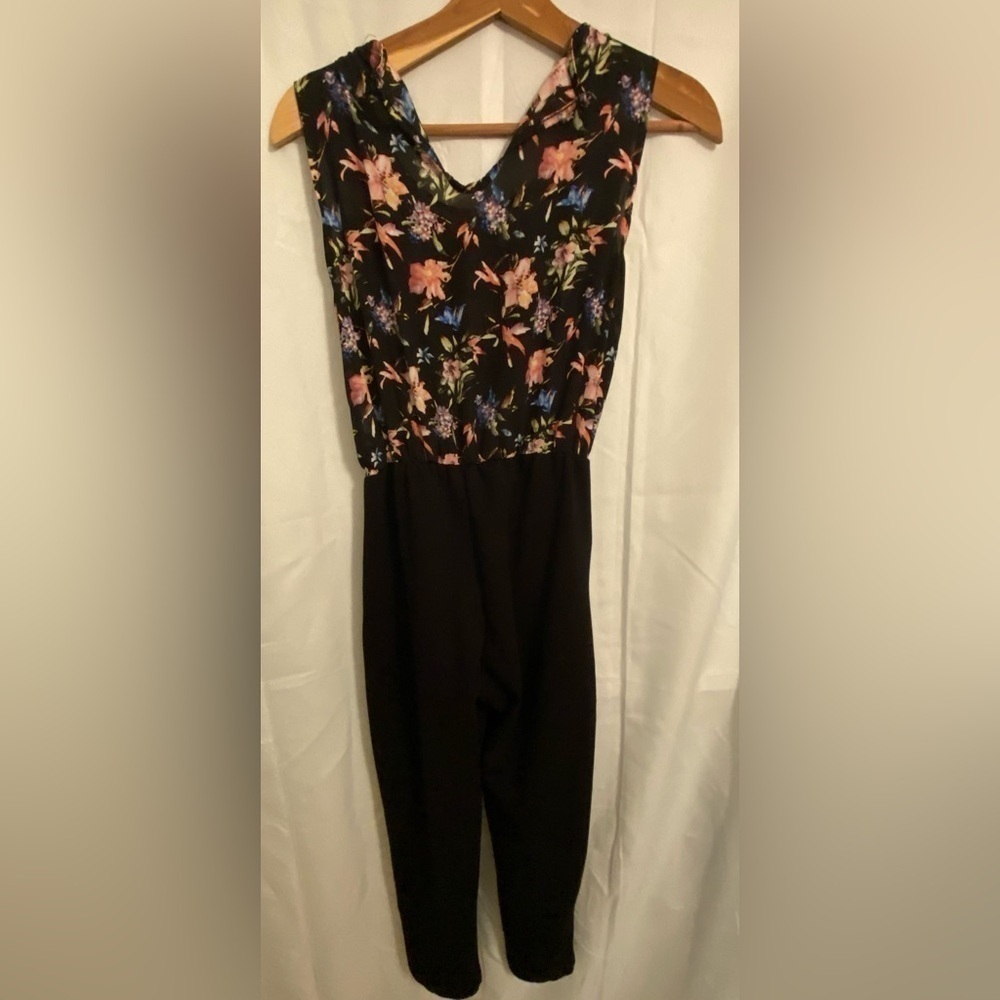 Latina jumpsuit size small